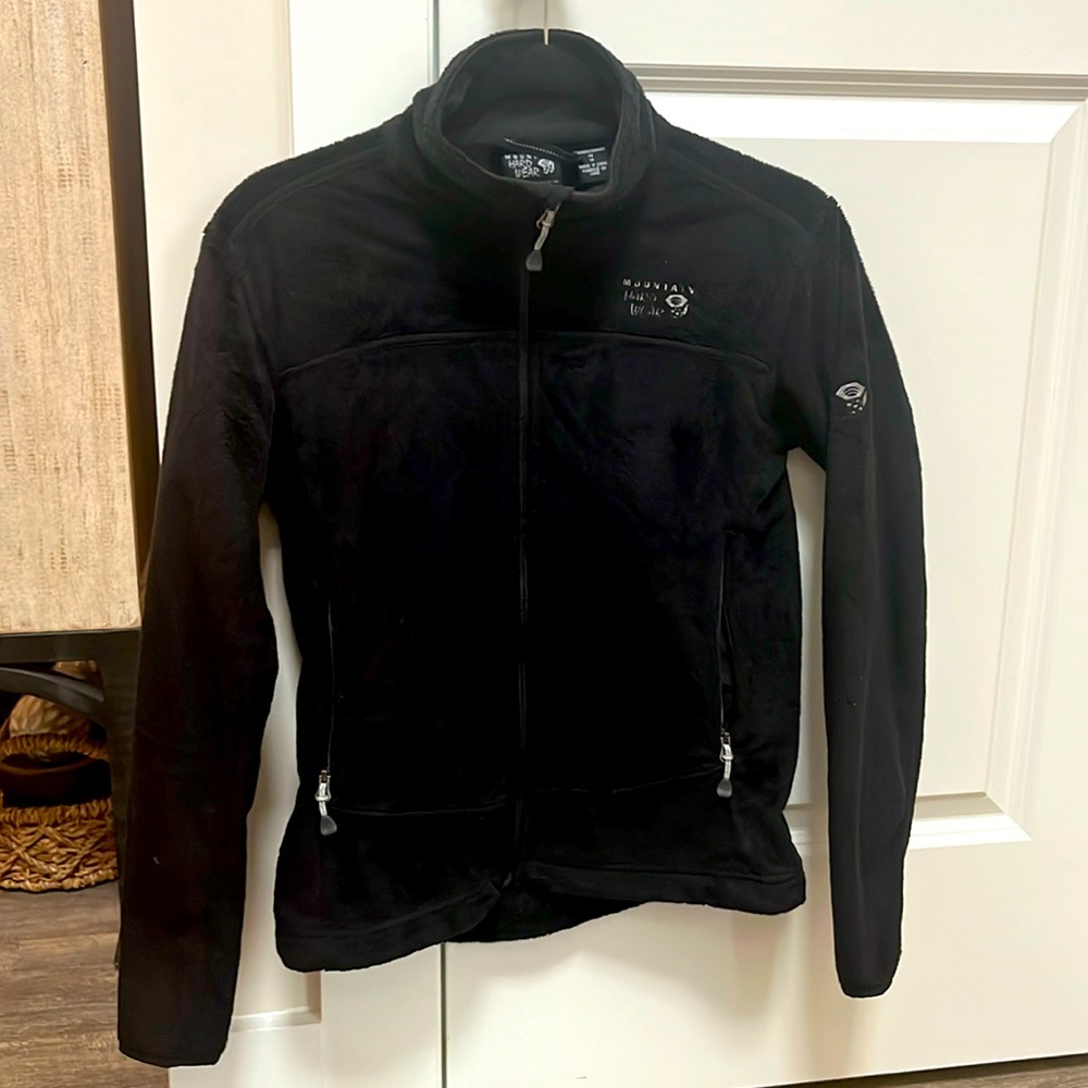Women’s Mountain Hard Wear Fleece Jacket in Black.  Size XS.